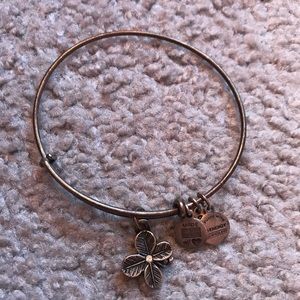 Alex and ani clover